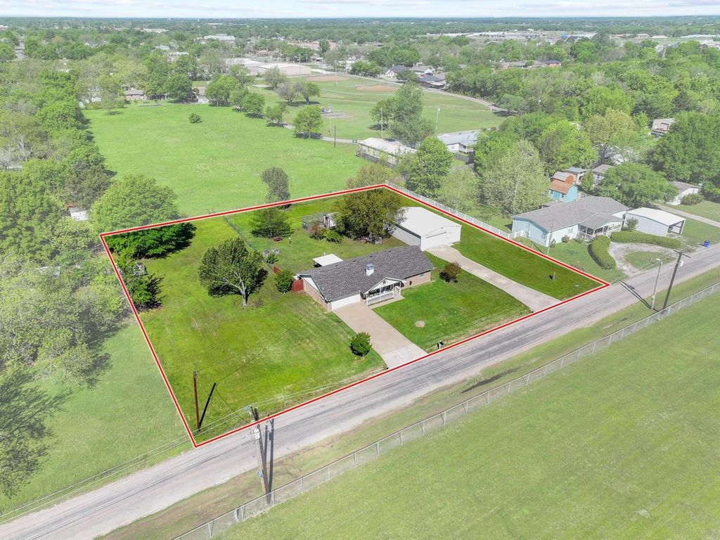 503 Wilson Street, Whitesboro