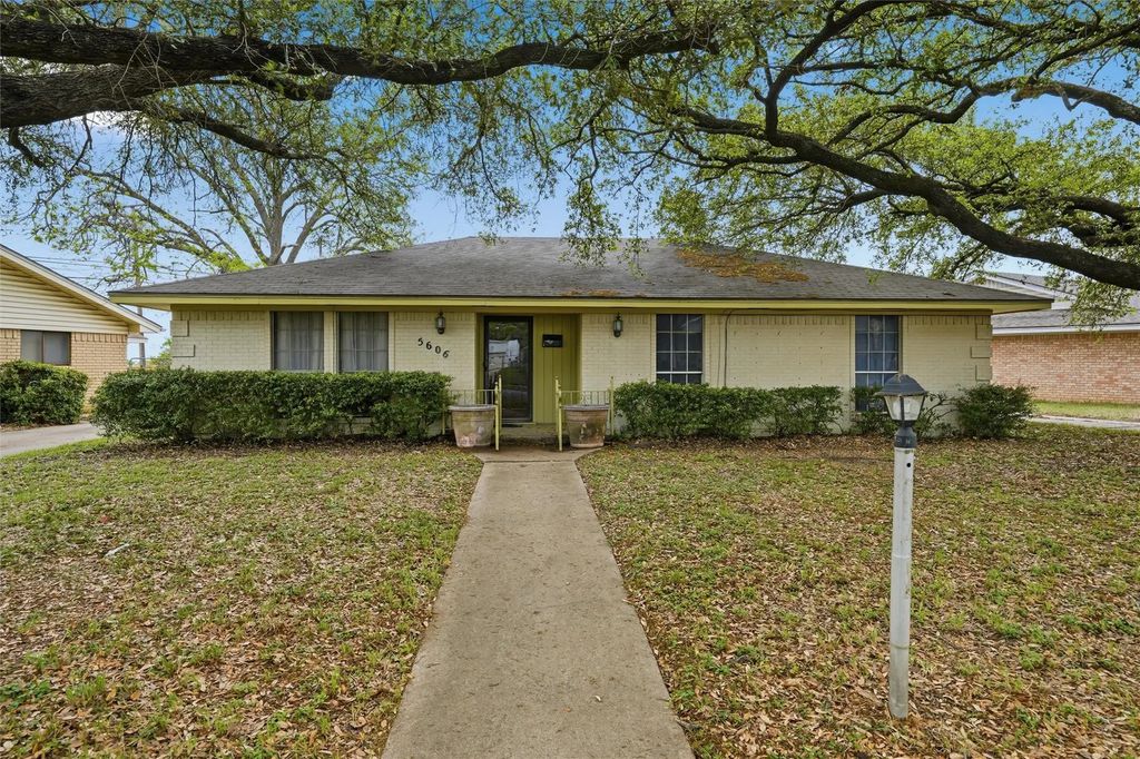 5606 Hawthorne Drive, Waco