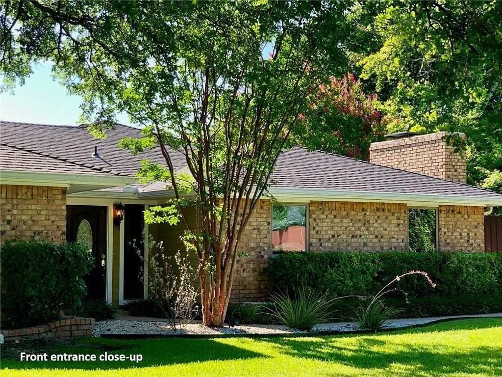512 Oakcrest Drive, Coppell