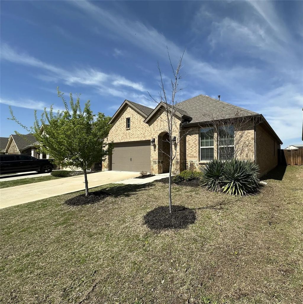 3922 Sidney Lane, Heath