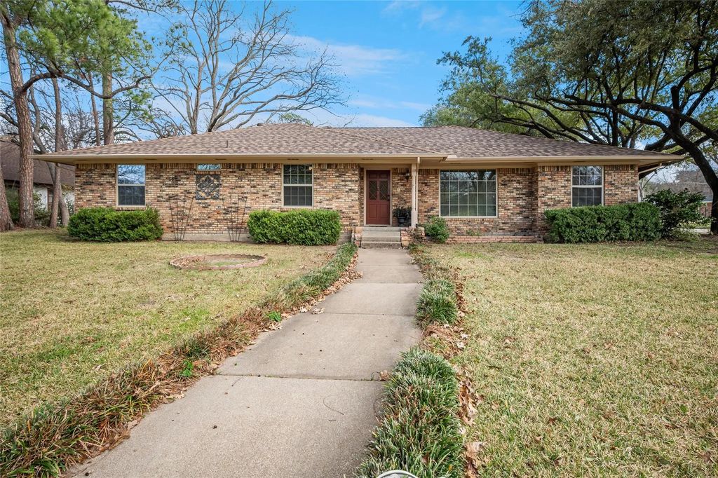 1401 Allegheny Drive, Arlington