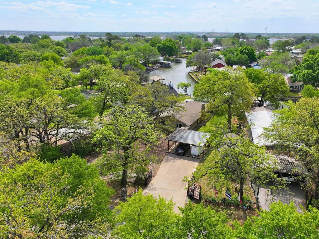 4311 N Port Ridglea Court, Granbury
