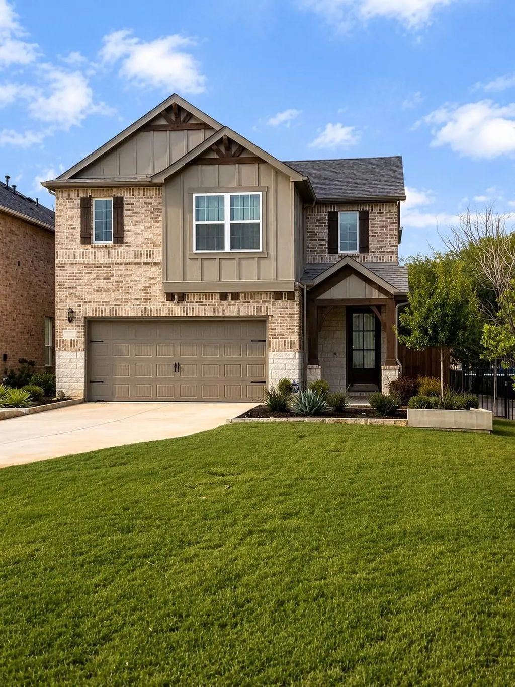 7557 Donnelly Avenue, Dallas