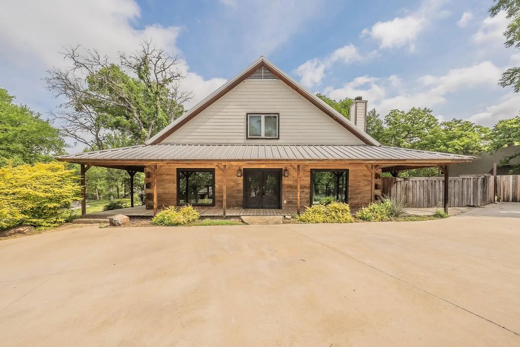 716 Elmwood Drive, Flower Mound