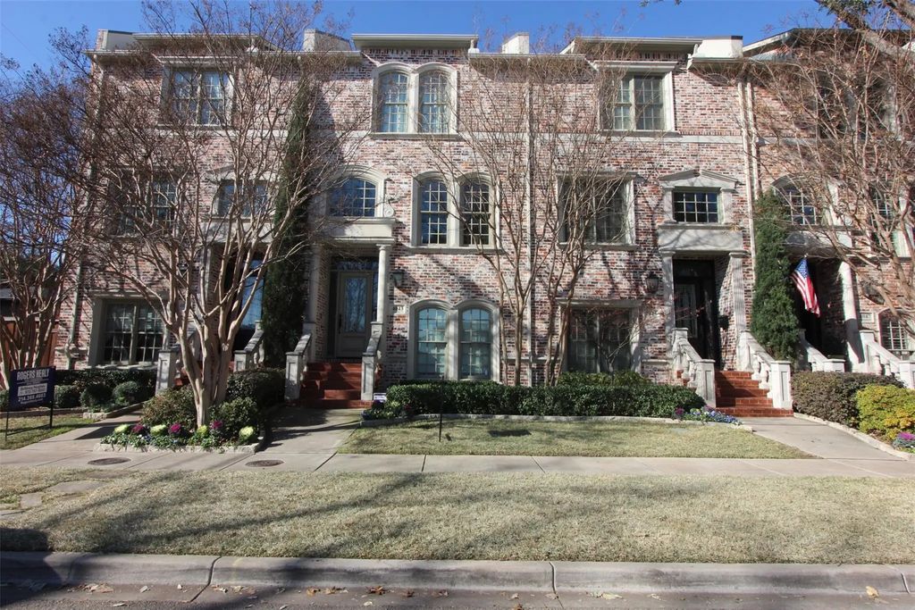 4043 Throckmorton Street, Dallas