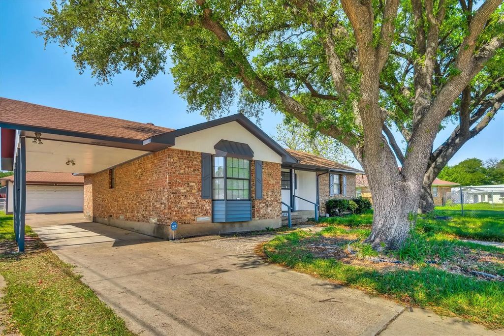 2715 Whitson Way, Mesquite