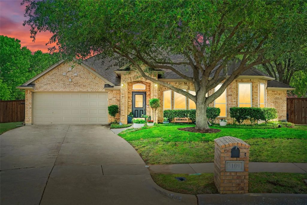 5109 Oldcastle Drive, Mansfield