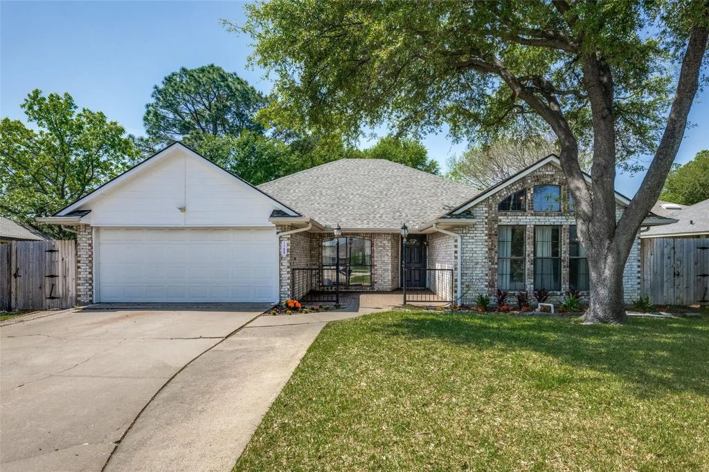 1109 Prairie Creek Place, Flower Mound