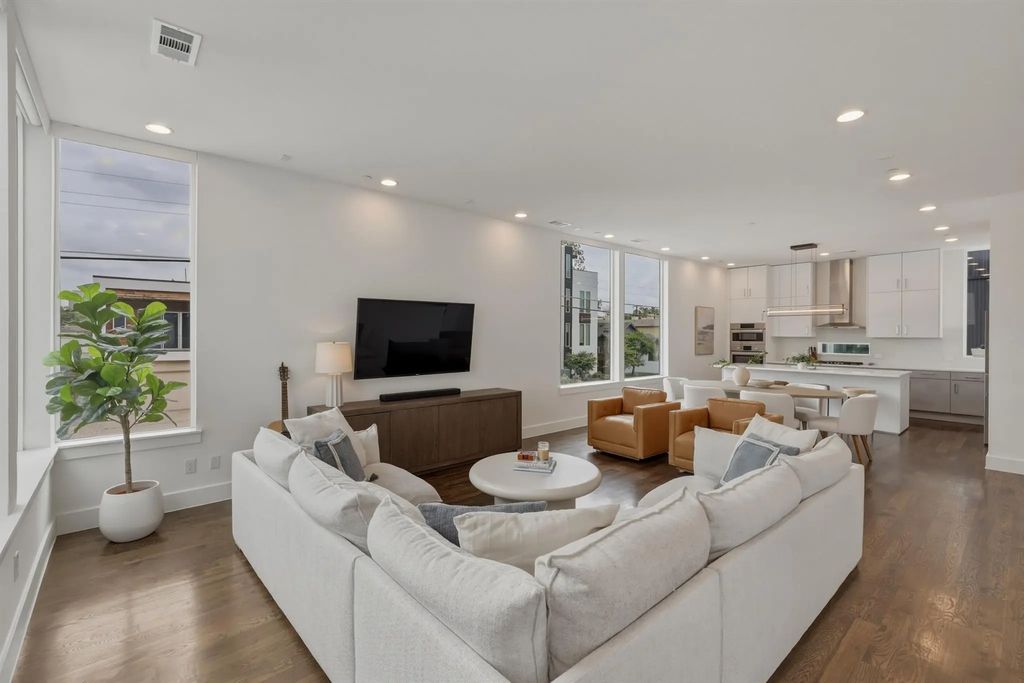 4751 Pacer Court, Dallas