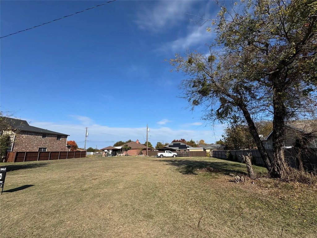 4529 Ginger Avenue, Dallas