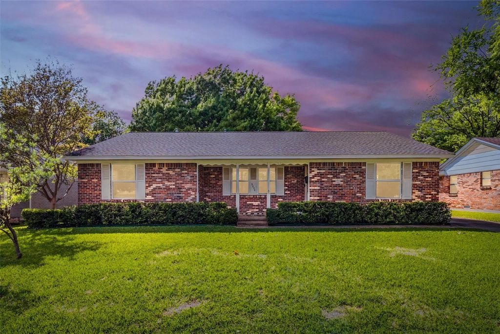 9935 Chippendale Drive, Dallas