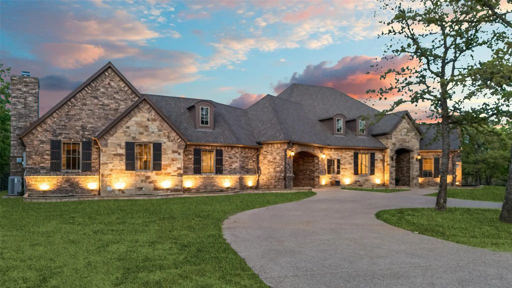 3116 County Road 808, Cleburne