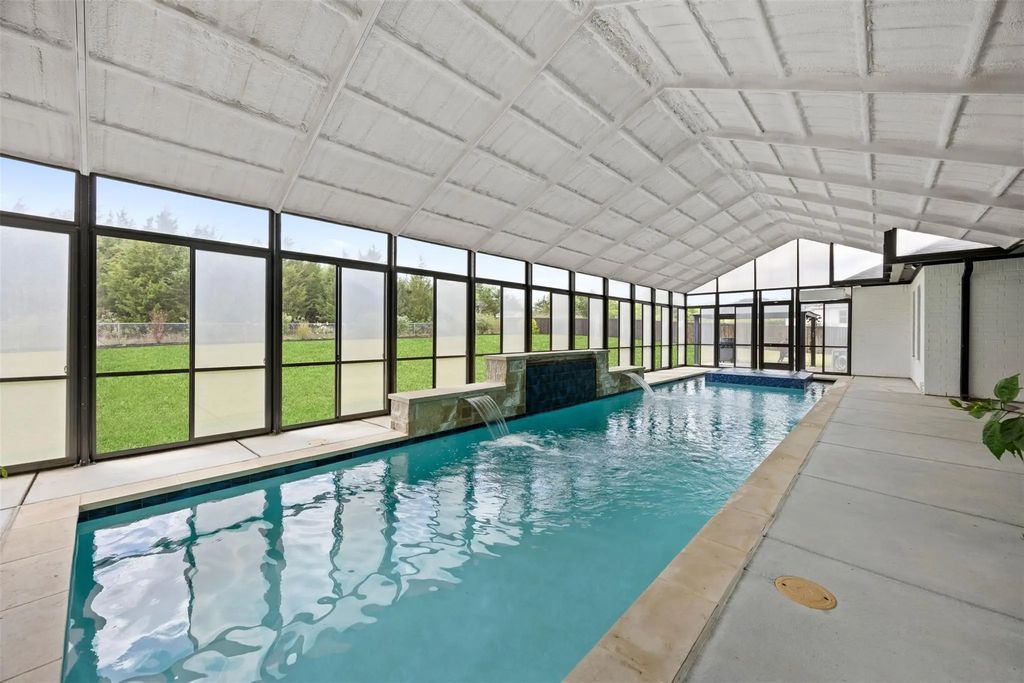 1730 Lone Elm Road, Waxahachie