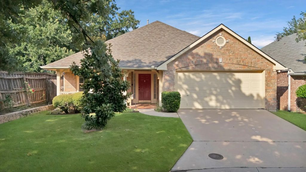 1905 Piney Creek Boulevard, Denton