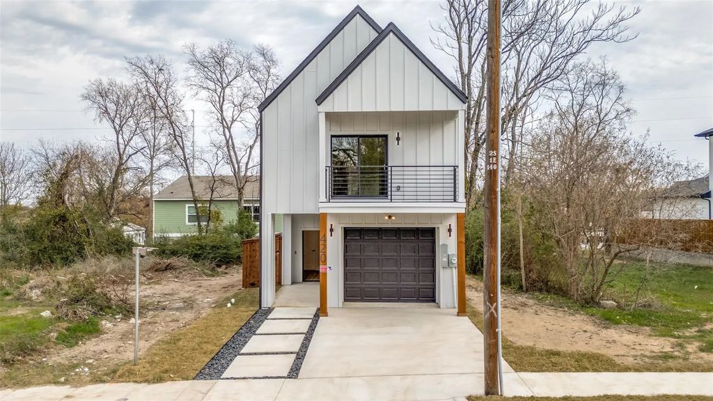 420 Sparks Street, Dallas