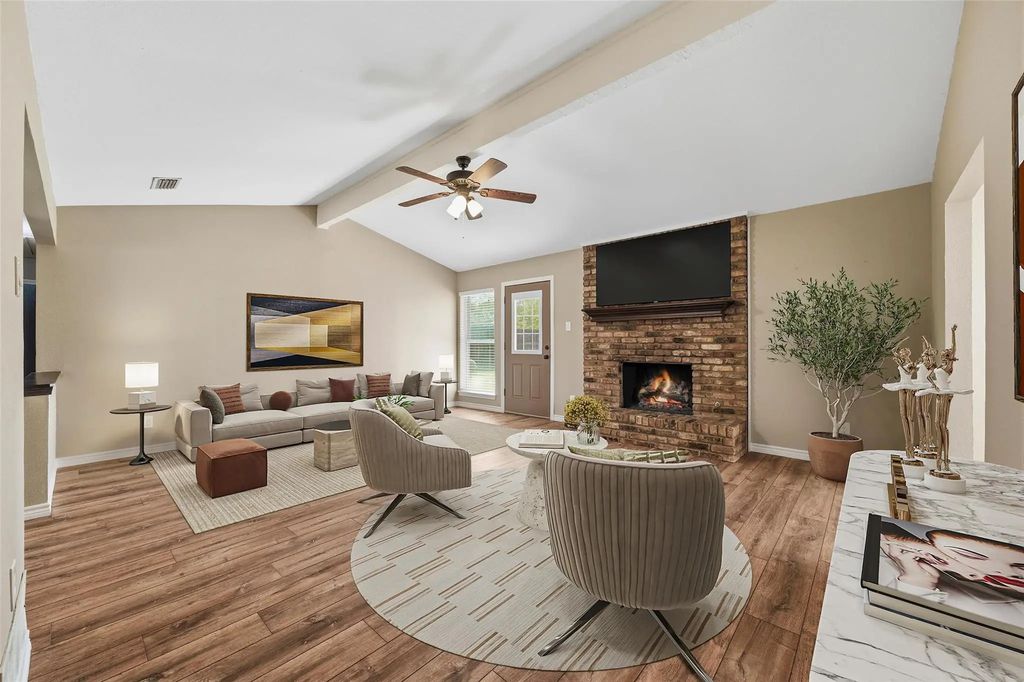 714 Royal Oaks Drive, Garland