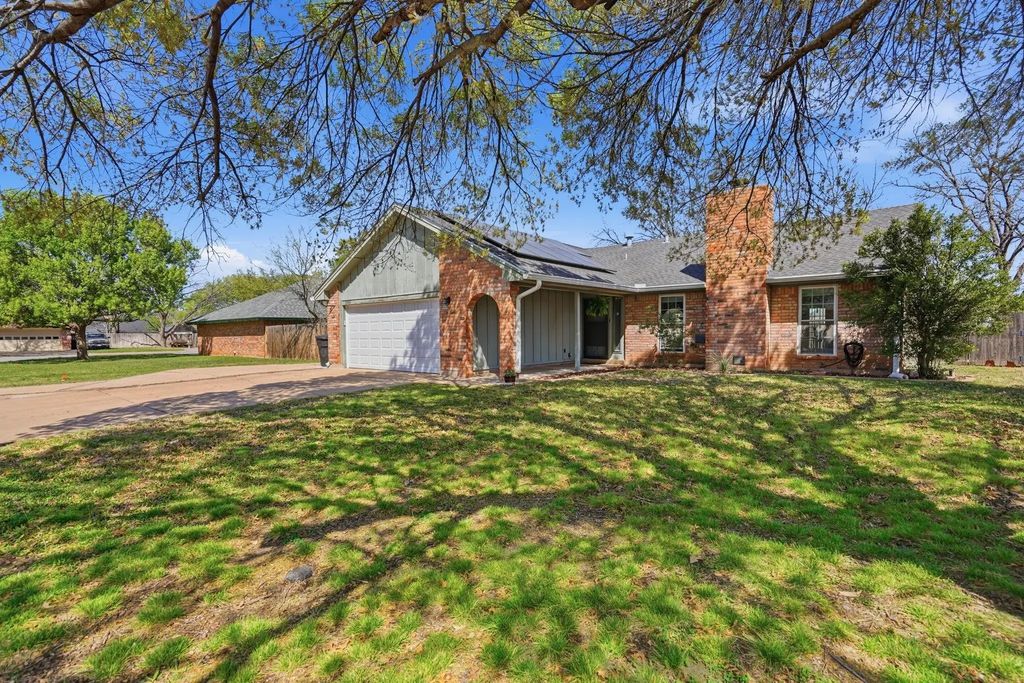 1949 Chimneywood Court, Abilene