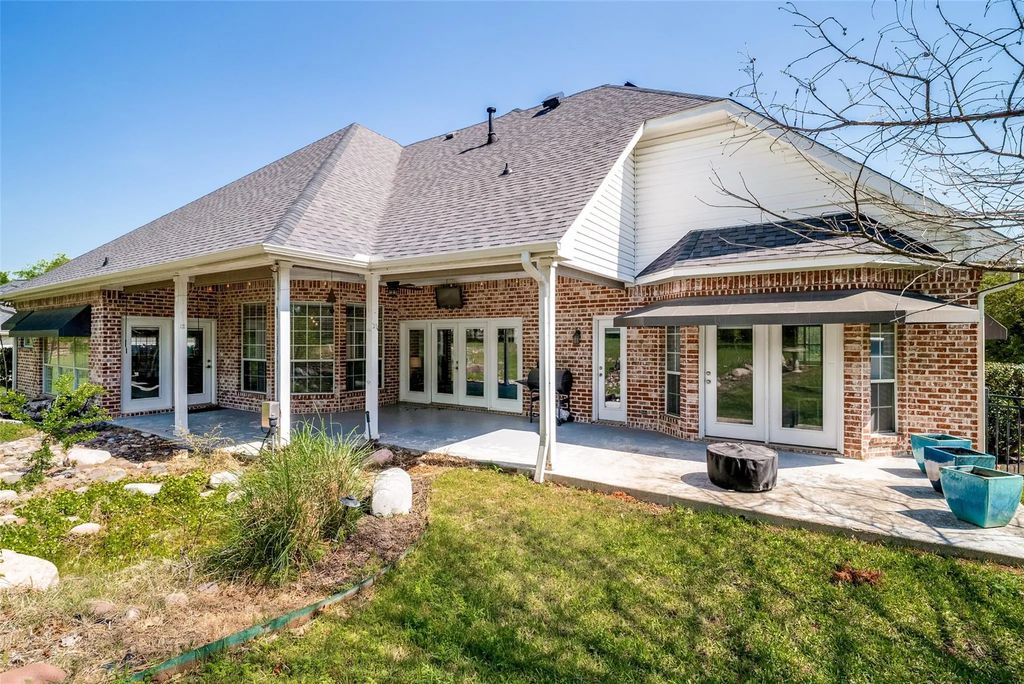114 Danielle Drive, Hudson Oaks