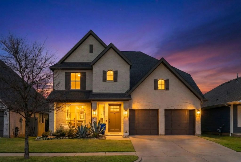 2612 Lazy Dog Lane, Northlake