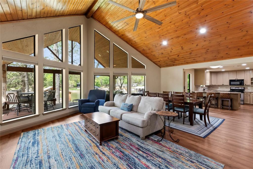 122 Lake Terrace Drive, Mabank