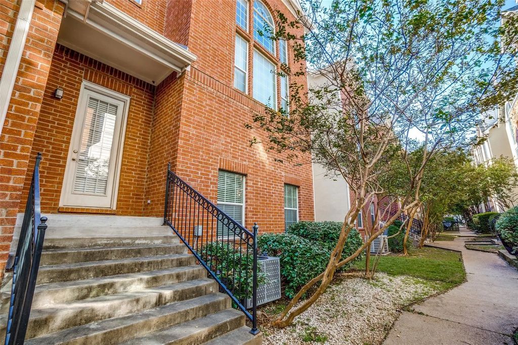 5827 Lewis Street, Dallas