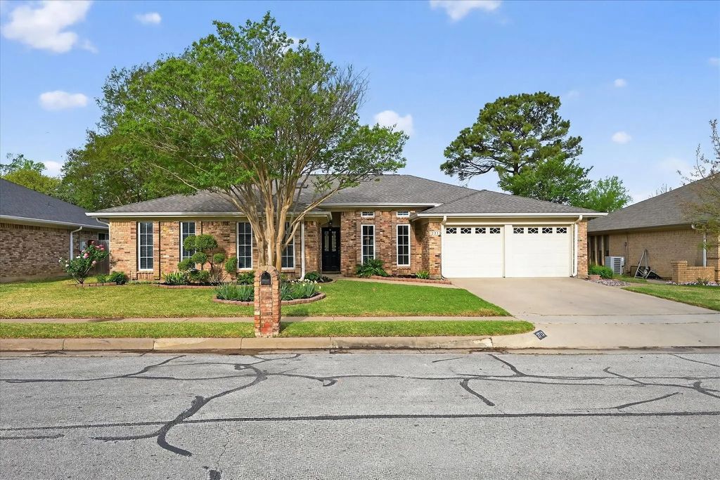 3713 Woodmont Court, Bedford