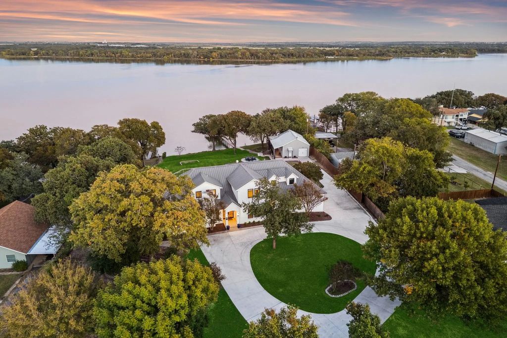 13680 Williams Road, Azle