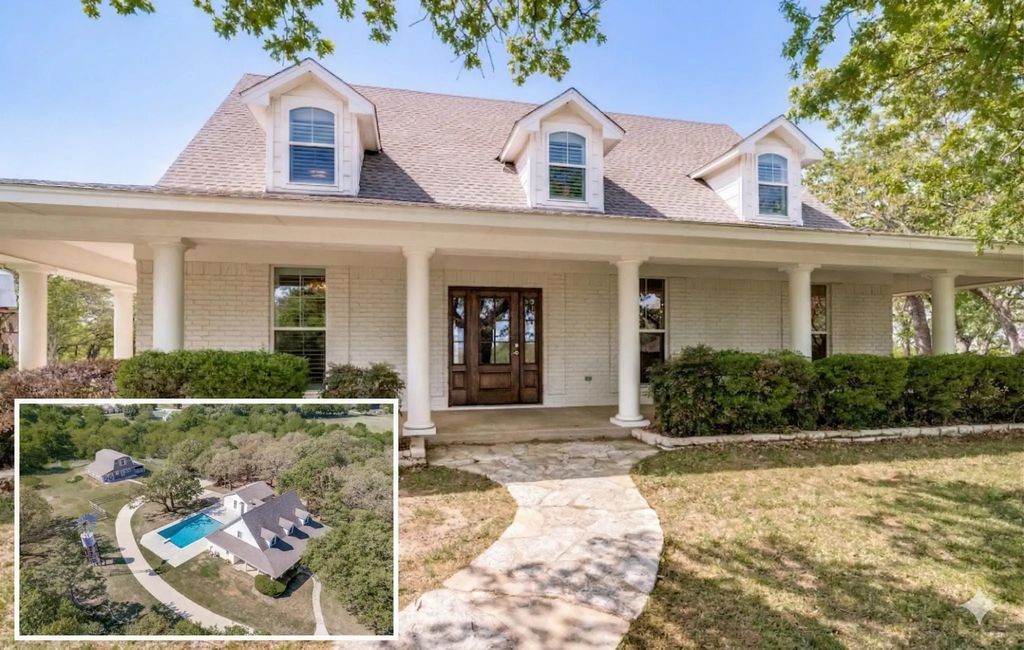 10501 County Road 1016, Burleson