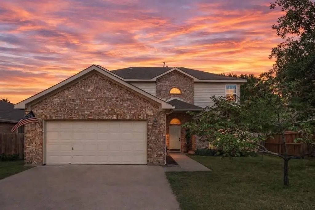 3817 Kirby Drive, Denton