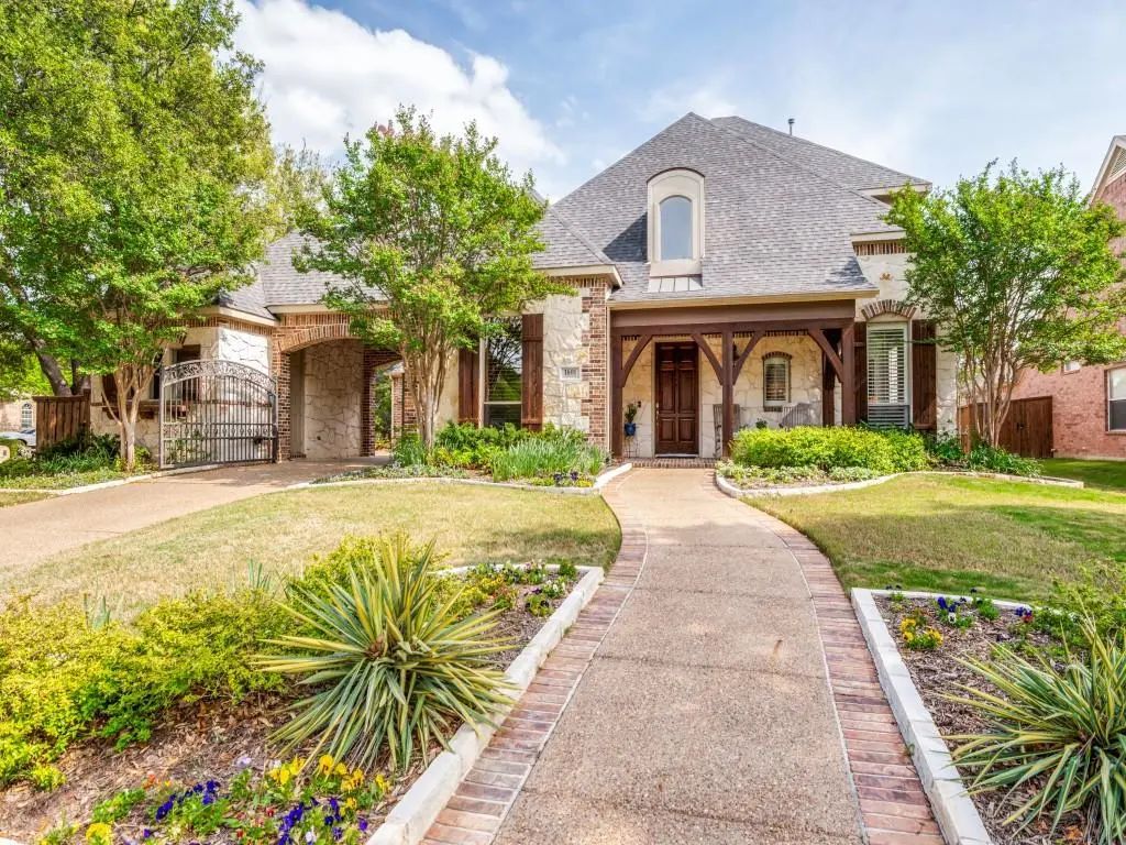 1601 Coyote Ridge, Carrollton
