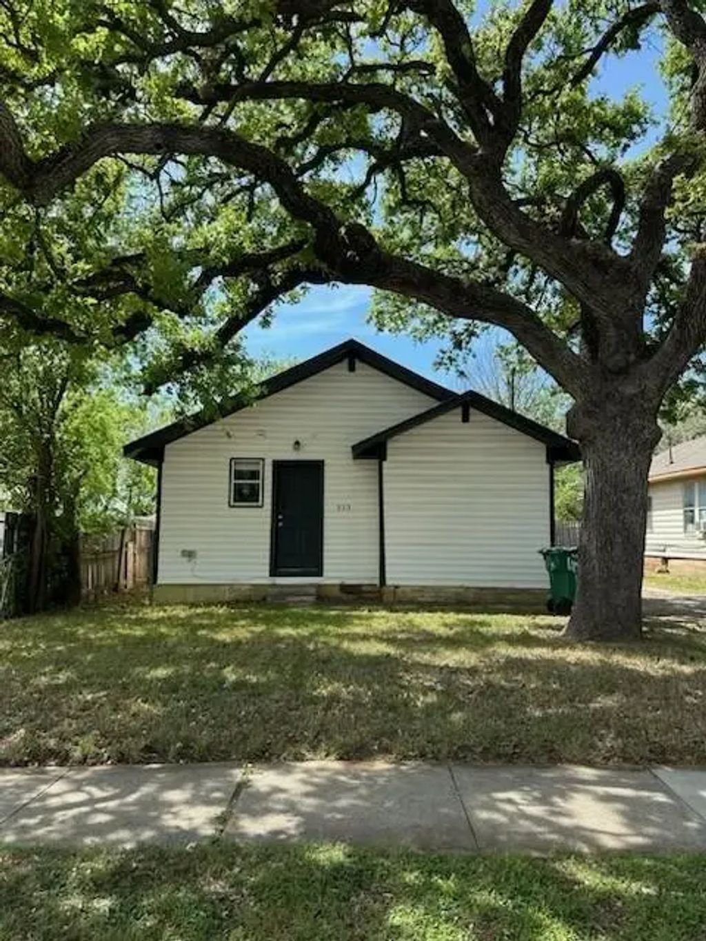 313 N Wood Street, Denton