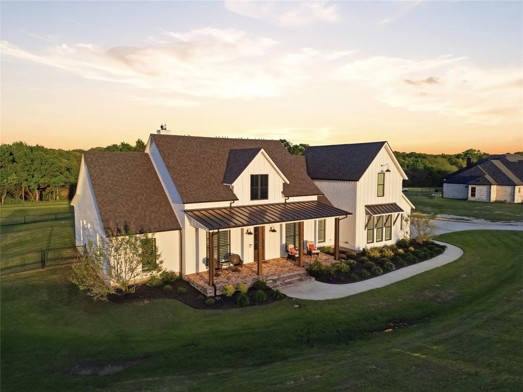 221 Proctor Lane, Decatur