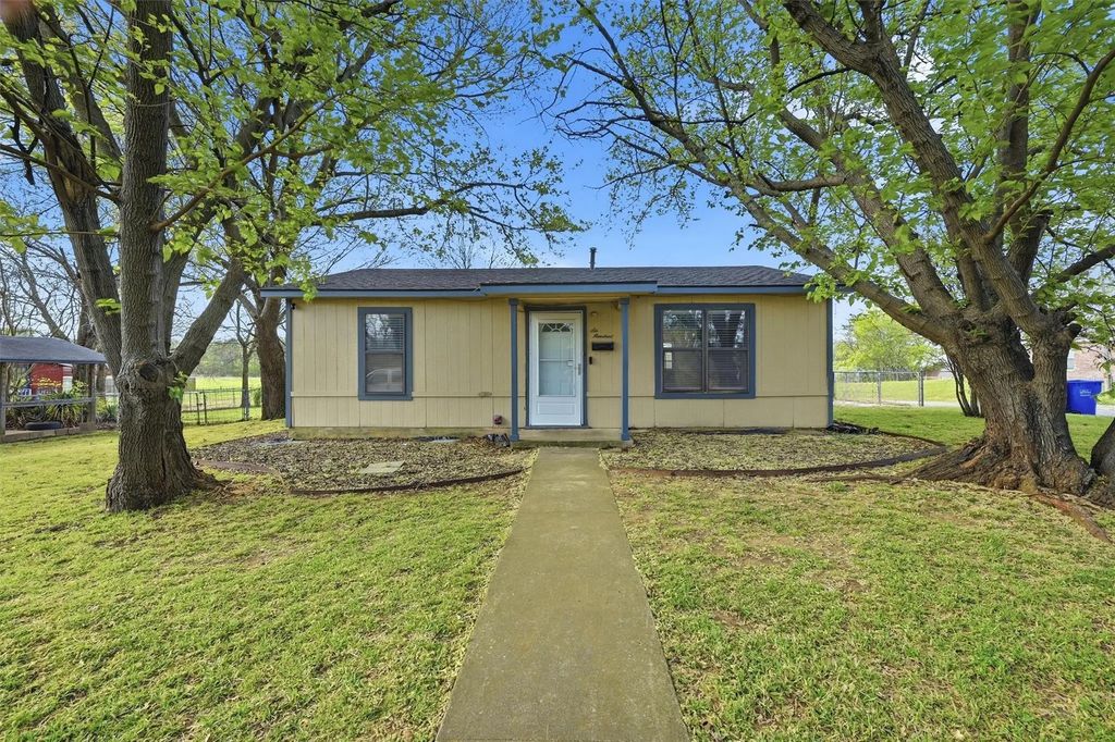600 E South Street, Whitesboro