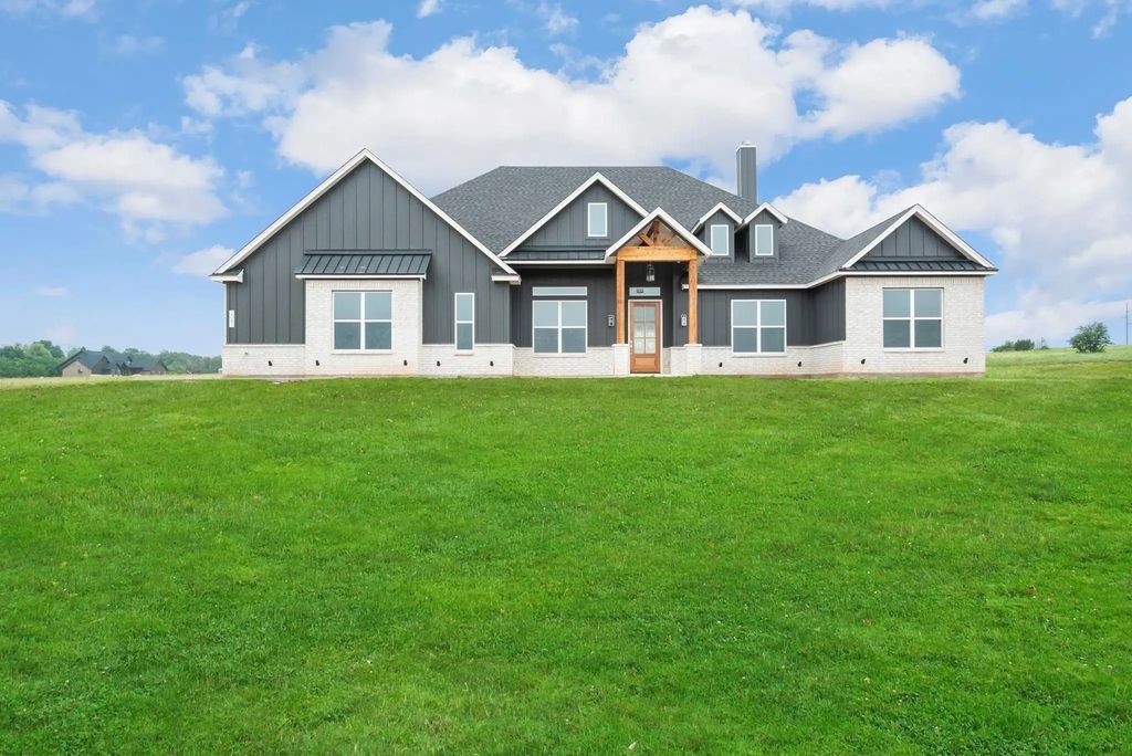 2041 Carrie Court, Weatherford