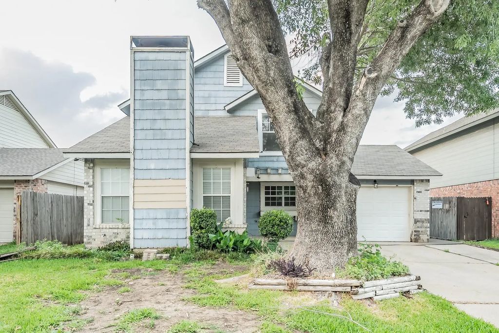 4633 Waterway Drive N, Fort Worth