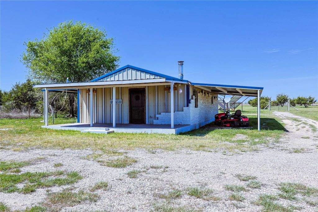 9625 State Highway 220, Hico