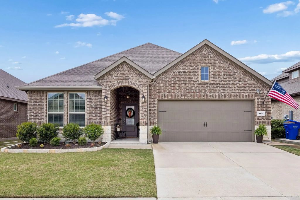 307 Lilac View Lane, Royse City