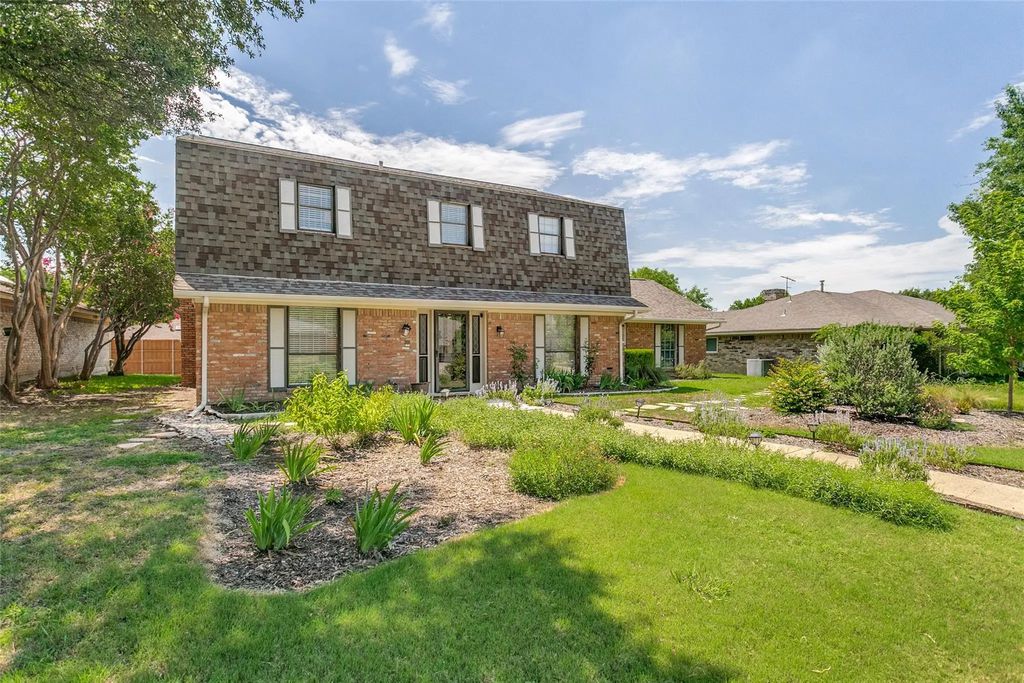 2416 Heather Hill Lane, Plano