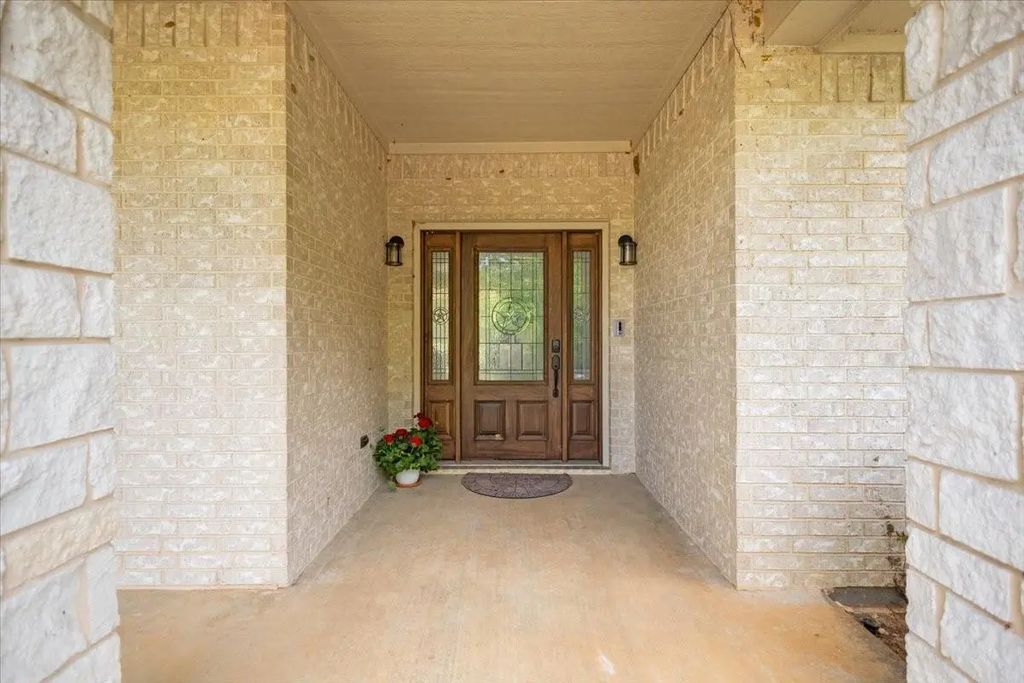 16644 Cr 4199, Lindale