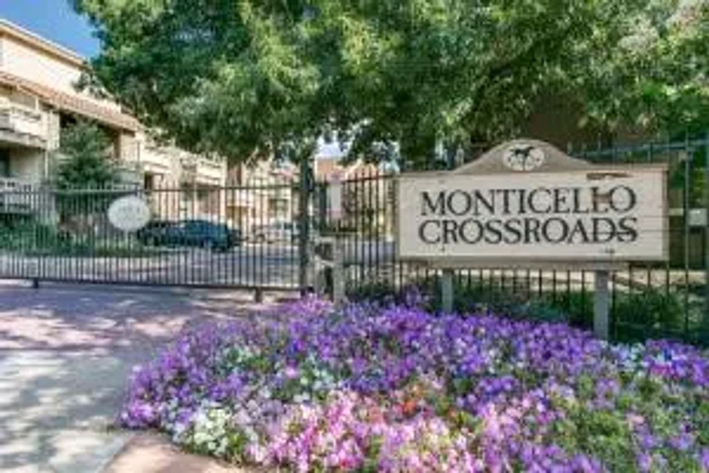 5200 Martel Avenue 33c, Dallas
