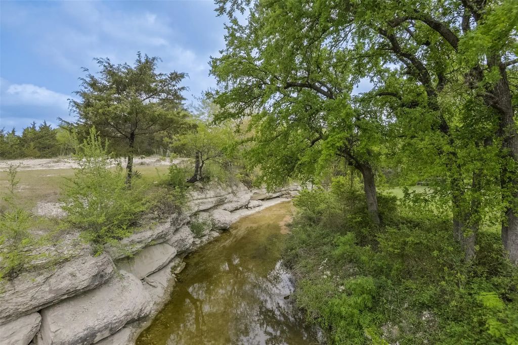971 Bells Chapel Road, Waxahachie