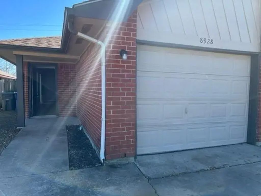 8928 Greenmound Avenue, Dallas