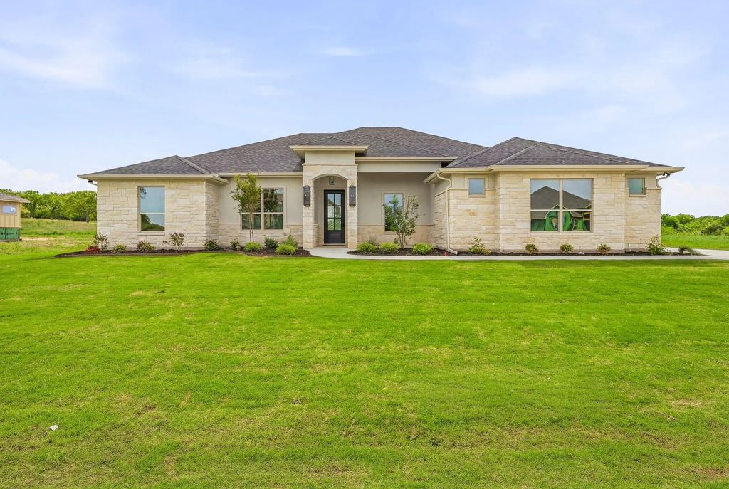 103 Eagle Court, Glen Rose