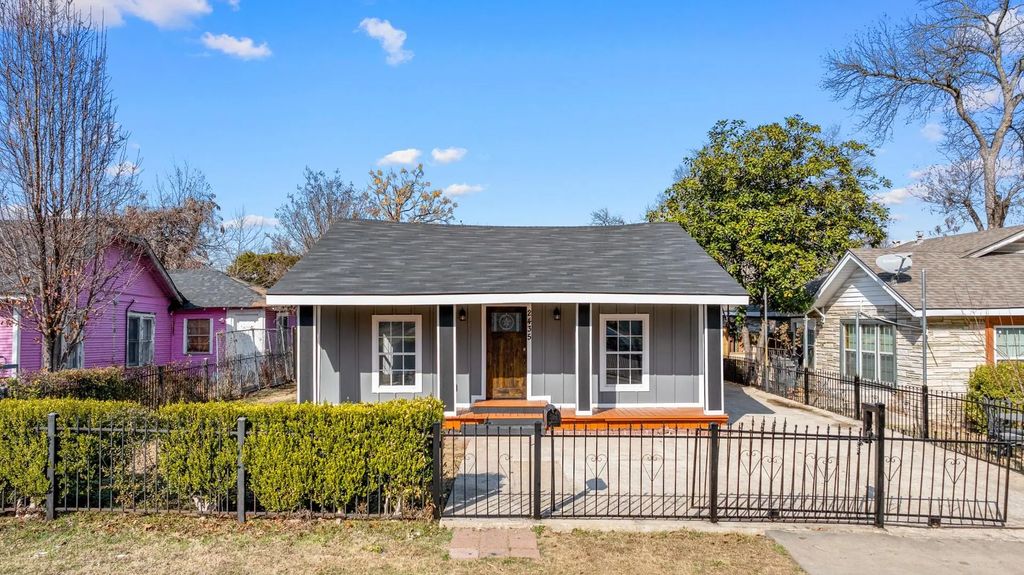 2435 Sharon Street, Dallas