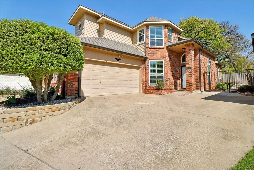 3017 Eagles Nest Drive, Bedford