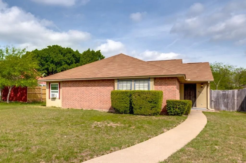 7049 Sorcey Road, Dallas