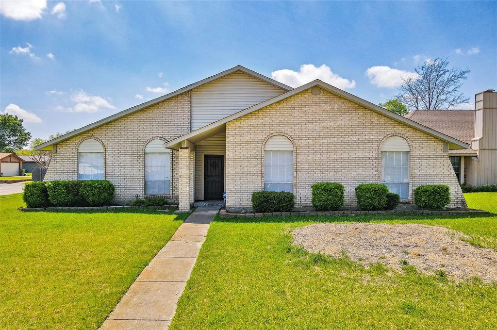 5231 Barcelona Drive, Garland