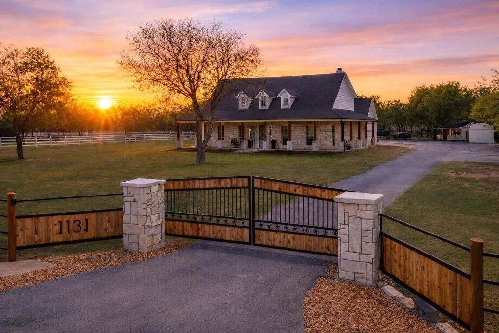 1131 Boaz Road, Fort Worth