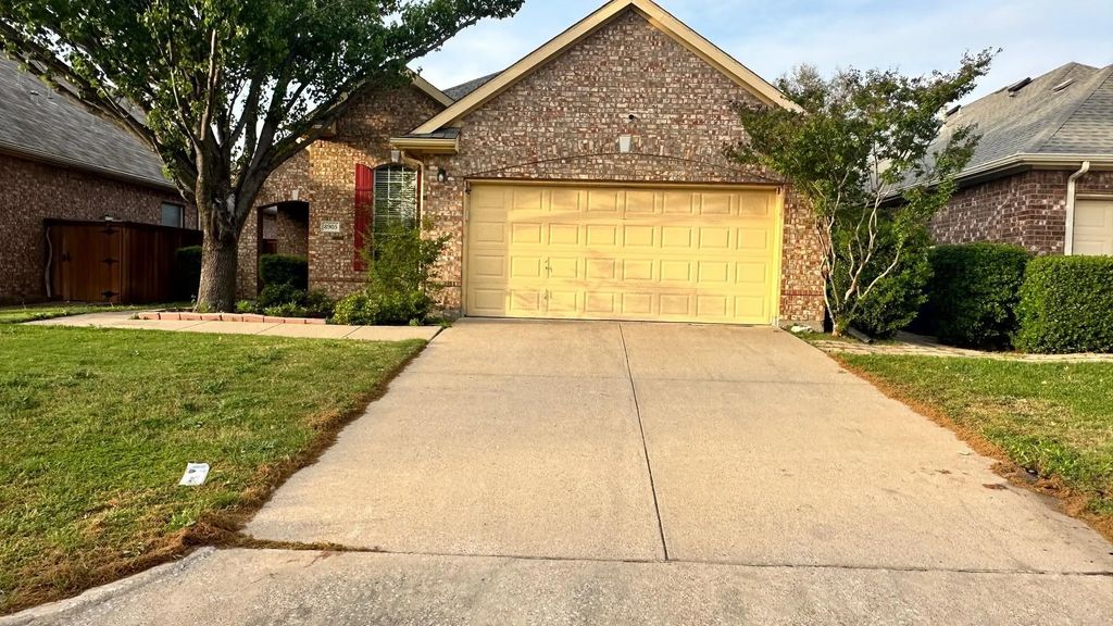 8905 Edinburgh Lane, Rowlett