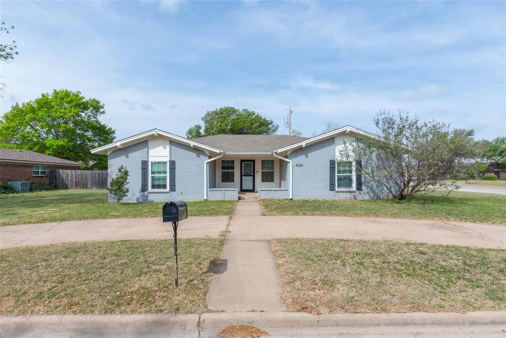 4326 Caprock Road, Abilene